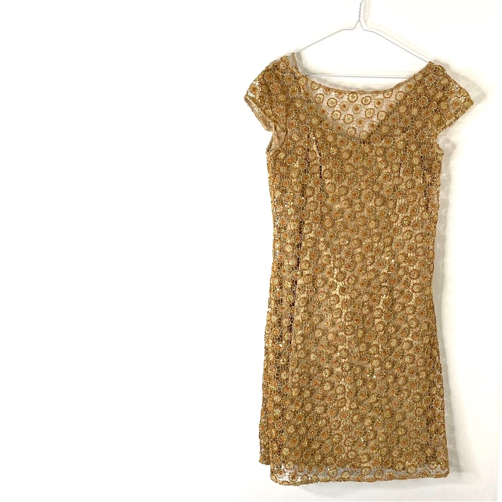 Kay Unger Metallic Embroidered Sheath Midi Dress V-Neck Cutout Sleeves Gold